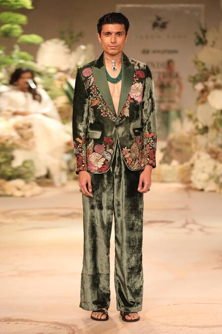 Shop_Varun Bahl_Green Velvet Embroidery Suit And Trouser Set 