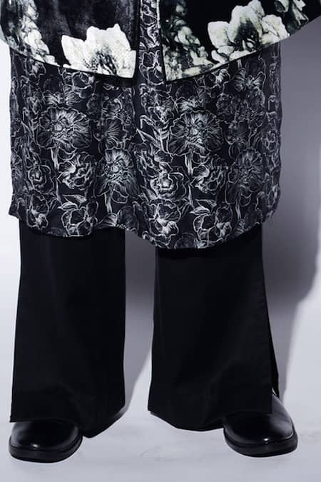 Buy_Varun Bahl_Black Velvet, Chanderi Sequins, Embroidery Floral Print Sherwani Set _Online_at_Aza_Fashions