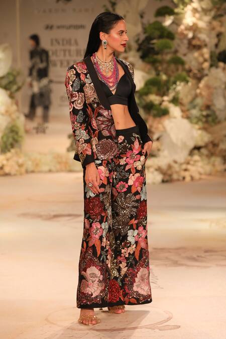 Buy_Varun Bahl_Black Chanderi Silk Sequins Collared Floral Embellished Jacket Trouser Set 
