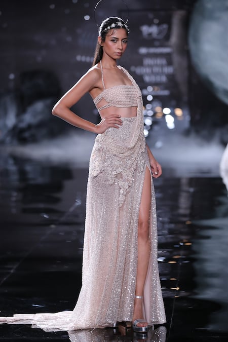 Dolly J Elena Embroidered Pre-Draped Saree With Blouse 