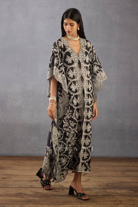 Buy Torani Black Silk Organza Embroidery V-neck Raat Rani Aqsa Kaftan Buy_Torani_Black Silk Organza Embroidery V-neck Raat Rani Aqsa Kaftan