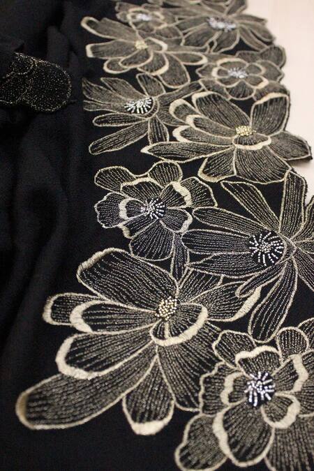 Buy_Mauli Cashmere_Black Magnolia Bloom Pattern Stole_Online_at_Aza_Fashions