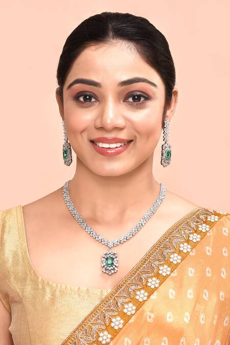 Moh-Maya By Disha Khatri_Green Stones, Zari Embellished Pendant Necklace Set _Online_at_Aza_Fashions