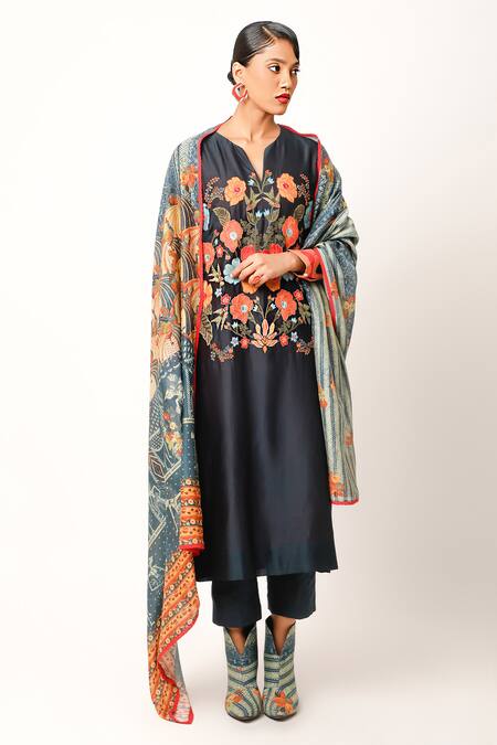 Jajaabor Blue Silk, Chanderi Ramayana Print Dupatta Online at Aza Fashions Jajaabor_Blue Silk, Chanderi Ramayana Print Dupatta _Online_at_Aza_Fashions