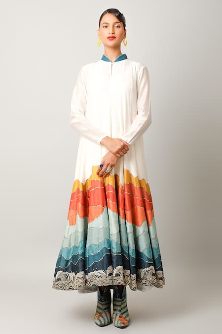 Jajaabor Ivory Silk Chanderi Embroidered And Printed Landscape Anarkali & Pant Set 