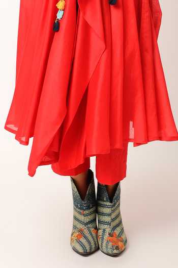Buy_Jajaabor_Red Silk Chanderi Embroidered And Printed Panelled Yoke Angarkha & Pant Set 