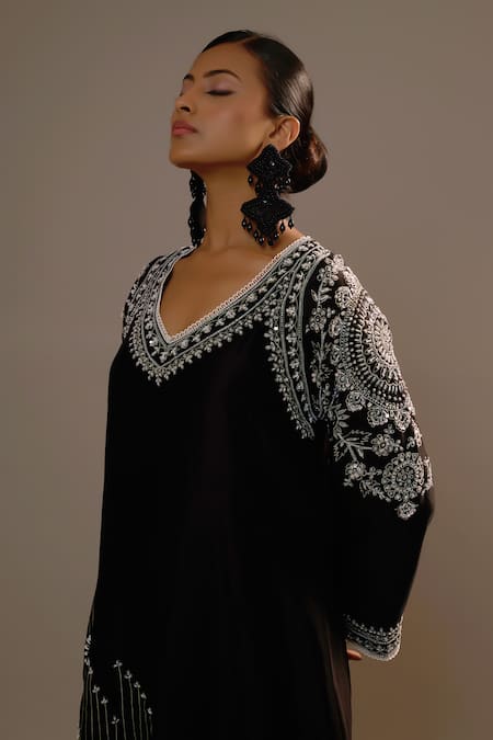 Sonia Khatri Black Silk Embroidery V-neck Pankhudi Long Kurta And Palazzo Set Online at Aza Fashions Sonia Khatri_Black Silk Embroidery V-neck Pankhudi Long Kurta And Palazzo Set _Online_at_Aza_Fashions