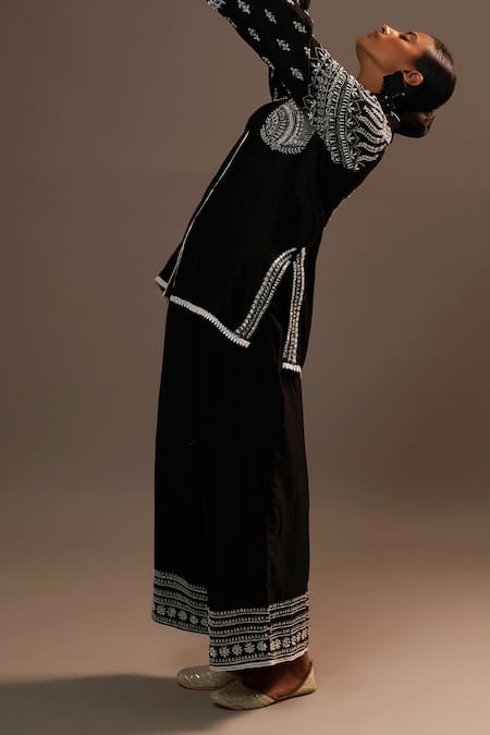 Shop Sonia Khatri Black Silk Sequins Mandarin Collar Bloom Embroidered Shirt With Palazzo at Aza Fashions Shop_Sonia Khatri_Black Silk Sequins Mandarin Collar Bloom Embroidered Shirt With Palazzo _at_Aza_Fashions