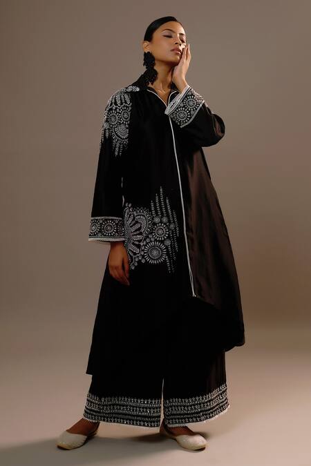 Sonia Khatri_Black Silk Embroidery Collared Alpana Blossom Kurta With Palazzo _Online_at_Aza_Fashions