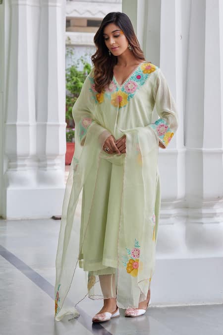 Charu Makkar Green Chanderi Cotton, Organza Embroidery, Blossom Garden Work Kurta Pant Set at Aza Fashions Charu Makkar_Green Chanderi Cotton, Organza Embroidery, Blossom Garden Work Kurta Pant Set_at_Aza_Fashions