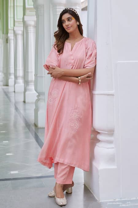 Charu Makkar Peach Chanderi Cotton Embroidery, Patchwork Petunia Garden Work Kurta With Pant Online at Aza Fashions Charu Makkar_Peach Chanderi Cotton Embroidery, Patchwork Petunia Garden Work Kurta With Pant _Online_at_Aza_Fashions