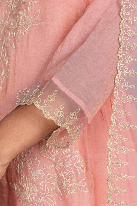 Charu Makkar Peach Chanderi, Organza Embroidery Keyhole Neck Floral Kurta Palazzo Set at Aza Fashions Charu Makkar_Peach Chanderi, Organza Embroidery Keyhole Neck Floral Kurta Palazzo Set _at_Aza_Fashions