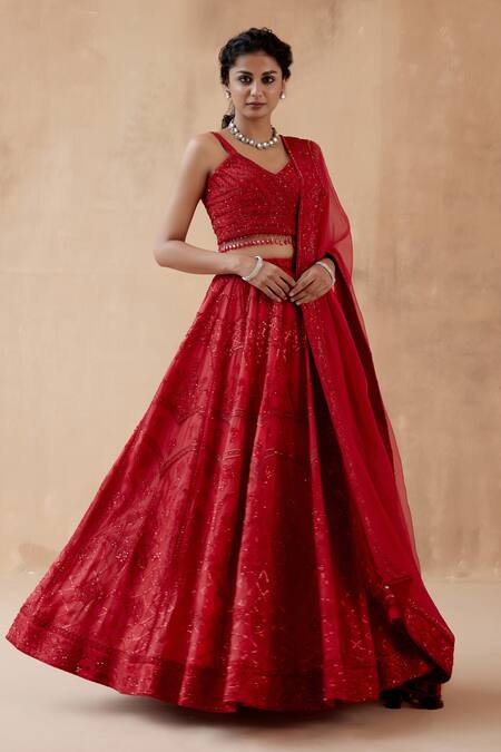 Aman Takyar_Red Organza Sequins, Beads, Cut Work, Embroidery V-neck Bridal Lehenga Set _Online_at_Aza_Fashions