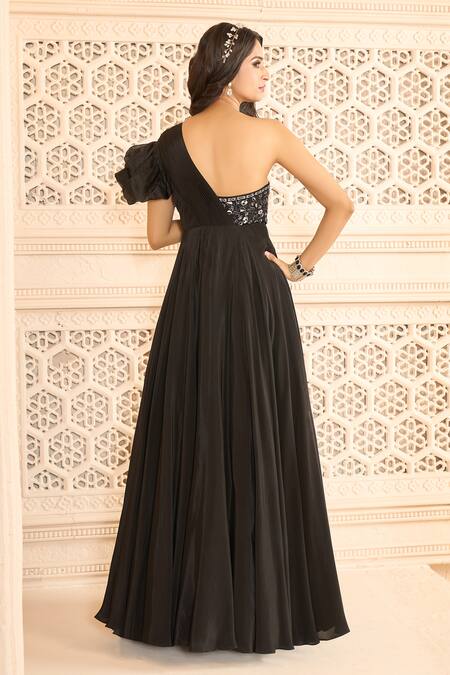 Shop Aariyana Couture Black Crepe Embroidery Asymmetric One Shoulder Floral Hand Gown at Aza Fashions Shop_Aariyana Couture_Black Crepe Embroidery Asymmetric One Shoulder Floral Hand Gown_at_Aza_Fashions
