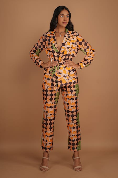 Nassh Multi Color Airjet Silk Printed Botanical Notched Checker Jacket And Pant Set 