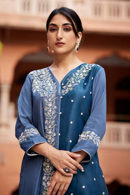 Seher Jaipur Blue Muslin, Organza, Silk Embroidery V-neck Tara A-line Kurta Pant Set at Aza Fashions Seher Jaipur_Blue Muslin, Organza, Silk Embroidery V-neck Tara A-line Kurta Pant Set _at_Aza_Fashions