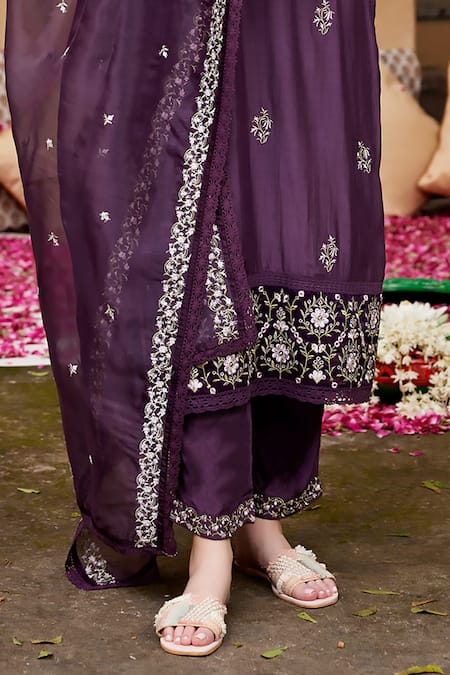 Seher Jaipur_Purple Muslin, Silk, Organza Embroidery, Lace V-neck Hina Kurta Pant Set _Online_at_Aza_Fashions