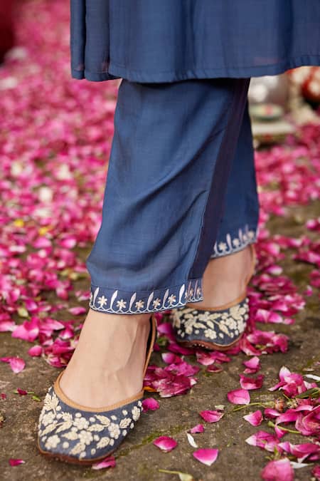 Shop_Seher Jaipur_Blue Muslin, Silk, Organza Embroidery V-neck Saba Kurta Pant Set _Online_at_Aza_Fashions