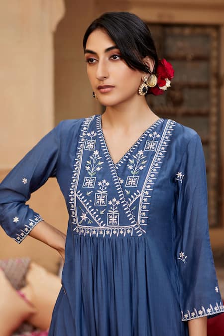 Seher Jaipur_Blue Muslin, Silk, Organza Embroidery V-neck Saba Kurta Pant Set _at_Aza_Fashions