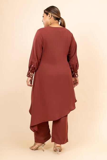 Shop Mamicha Maroon Embroidery V-neck Noor Hand Kurta Pant Set at Aza Fashions Shop_Mamicha_Maroon Embroidery V-neck Noor Hand Kurta Pant Set_at_Aza_Fashions