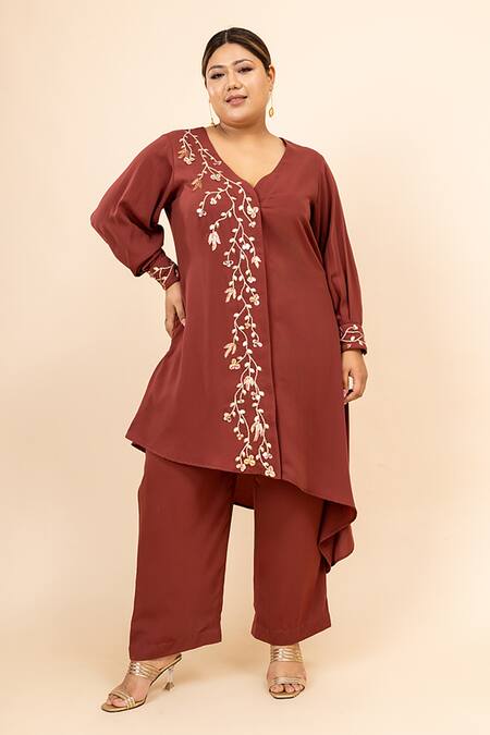 Shop Mamicha Maroon Embroidery V-neck Noor Hand Kurta Pant Set Online at Aza Fashions Shop_Mamicha_Maroon Embroidery V-neck Noor Hand Kurta Pant Set_Online_at_Aza_Fashions