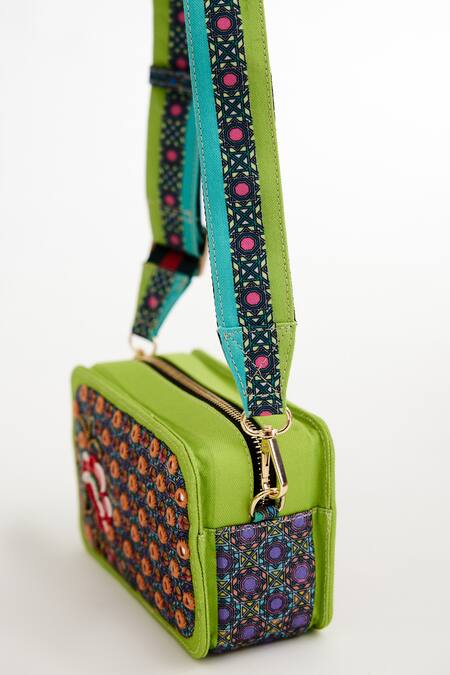 Buy The Garnish Company Green Tile Anemone Print Camera Bag Online at Aza Fashions Buy_The Garnish Company_Green Tile Anemone Print Camera Bag _Online_at_Aza_Fashions