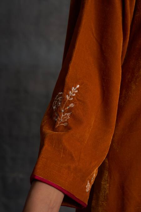 BO Tree_Yellow Velvet, Silk Embroidery Split V-neck Hoor Kurta And Pant Set_Online_at_Aza_Fashions