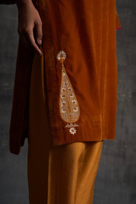 Shop_BO Tree_Yellow Velvet, Silk Embroidery Split V-neck Hoor Kurta And Pant Set_Online_at_Aza_Fashions