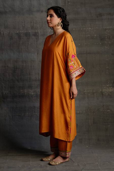 Buy_BO Tree_Yellow Cotton, Flannel Sequins, Zari, Embroidery Tamannah Kaftan And Pant Set_Online_at_Aza_Fashions