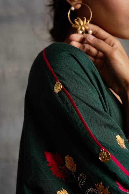 Buy_BO Tree_Green Flax Cotton Embroidered Floral V Neck Gauhar Kaftan And Pant Set _Online_at_Aza_Fashions