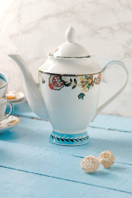 Buy_Vigneto_Blue Finest Premium Porcelain Flower Embossed Tea Set