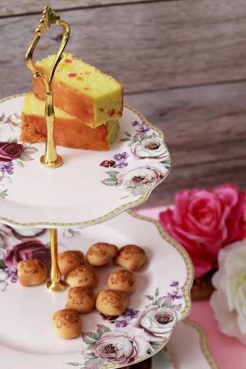 Shop_Vigneto_Pink Finest Premium Porcelain Rose Garden Embossed Three Tier Dessert Stand_Online_at_Aza_Fashions