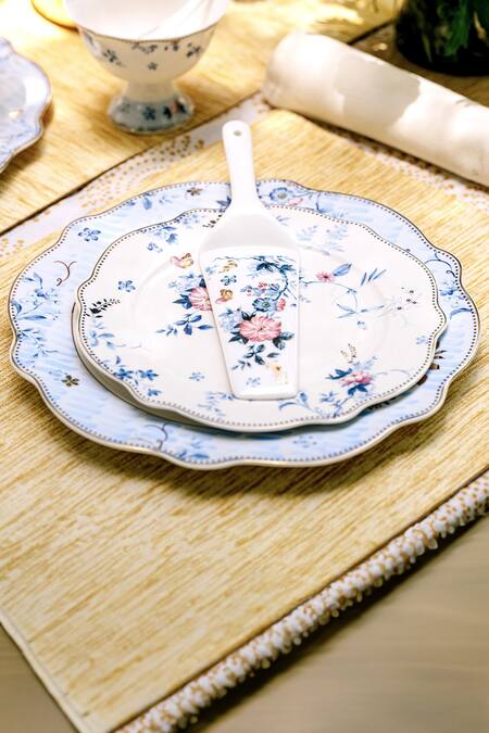 Shop Vigneto Blue Finest Premium Porcelain Spring Meadows Pattern Serving Set at Aza Fashions Shop_Vigneto_Blue Finest Premium Porcelain Spring Meadows Pattern Serving Set_at_Aza_Fashions