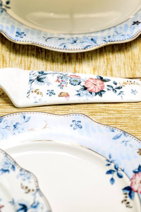 Vigneto Blue Finest Premium Porcelain Spring Meadows Pattern Serving Set Online at Aza Fashions Vigneto_Blue Finest Premium Porcelain Spring Meadows Pattern Serving Set_Online_at_Aza_Fashions