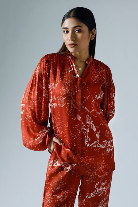 Shop_Klad_Red Satin Printed Abstract Floral Collar Shirt And Pant Co-ord Set_Online_at_Aza_Fashions