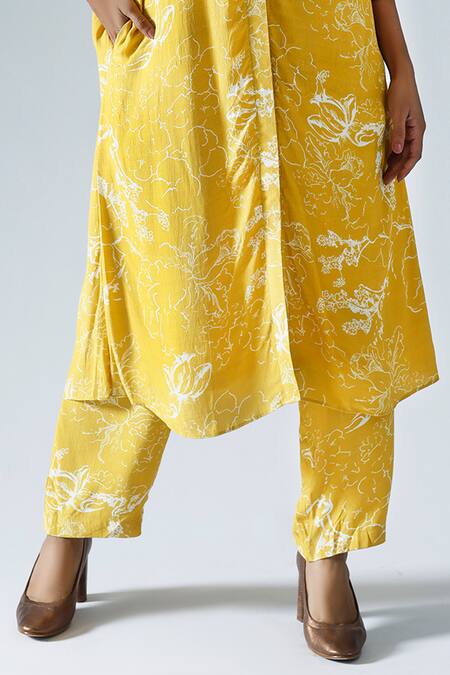 Shop Klad Yellow Crepe Printed Abstract Floral Mandarin Tunic And Pant Set Online at Aza Fashions Shop_Klad_Yellow Crepe Printed Abstract Floral Mandarin Tunic And Pant Set_Online_at_Aza_Fashions