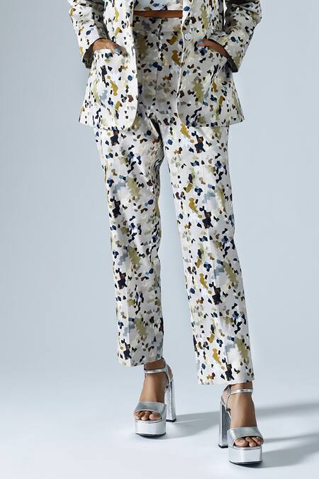 Buy Klad Grey Cotton Printed Abstract Geometric Lapel Blazer And Pant Set Online at Aza Fashions Buy_Klad_Grey Cotton Printed Abstract Geometric Lapel Blazer And Pant Set_Online_at_Aza_Fashions