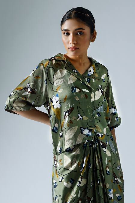Klad Green Satin Printed Floral Lapel Collar Top And Skirt Set Online at Aza Fashions Klad_Green Satin Printed Floral Lapel Collar Top And Skirt Set_Online_at_Aza_Fashions