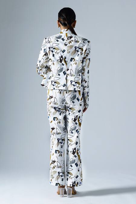 Shop_Klad_White Cotton Printed Abstract Geometric Lapel Collar Blazer Pant Set_at_Aza_Fashions