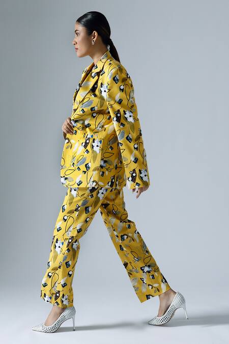 Buy_Klad_Yellow Cotton Printed Abstract Geometric Lapel Collar Blazer_Online_at_Aza_Fashions