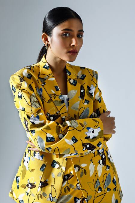 Klad_Yellow Cotton Printed Abstract Geometric Lapel Blazer Pant Set_at_Aza_Fashions