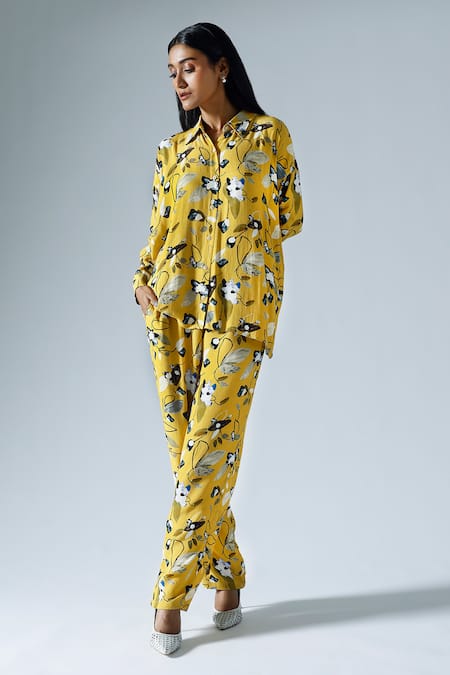 Klad_Yellow Crepe Printed Abstract Floral Collar Shirt And Pant Set_Online_at_Aza_Fashions