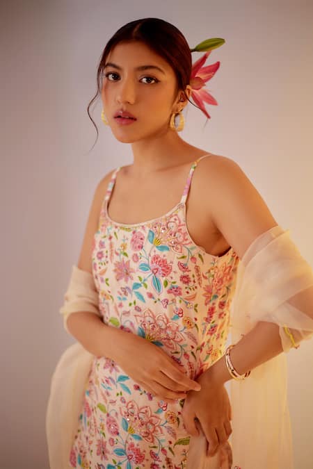 Label Mansi Nagdev Pink Chanderi, Organza Embroidery Round Aabru Digital Print Kurta Sharara Set at Aza Fashions Label Mansi Nagdev_Pink Chanderi, Organza Embroidery Round Aabru Digital Print Kurta Sharara Set _at_Aza_Fashions