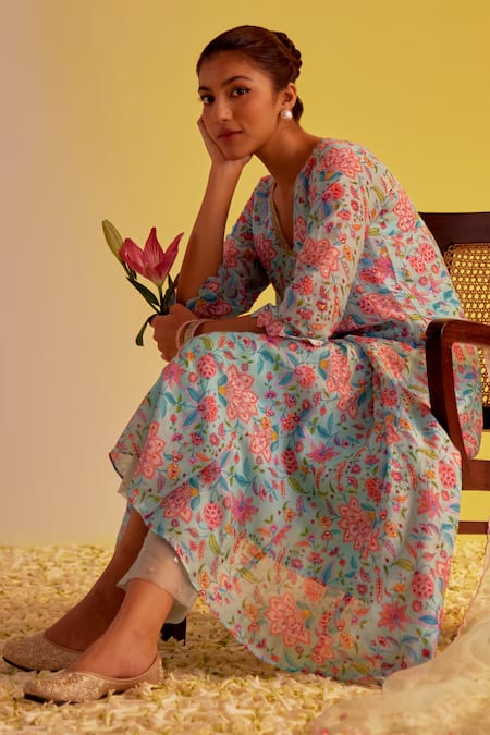 Shop Label Mansi Nagdev Blue Chanderi, Cotton, Organza Sequins V-neck Floral Printed Kurta Trouser Set Online at Aza Fashions Shop_Label Mansi Nagdev_Blue Chanderi, Cotton, Organza Sequins V-neck Floral Printed Kurta Trouser Set _Online_at_Aza_Fashions