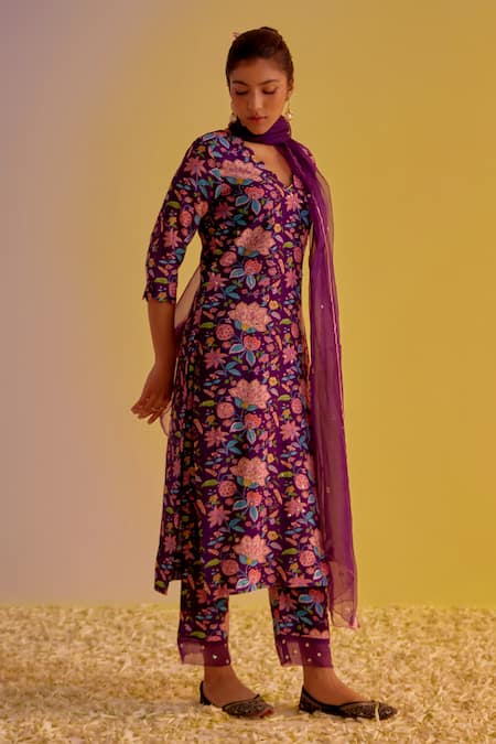 Buy Label Mansi Nagdev Purple Chanderi Sequins V-neck Asma Straight Floral Print Kurta Trouser Set Online at Aza Fashions Buy_Label Mansi Nagdev_Purple Chanderi Sequins V-neck Asma Straight Floral Print Kurta Trouser Set _Online_at_Aza_Fashions
