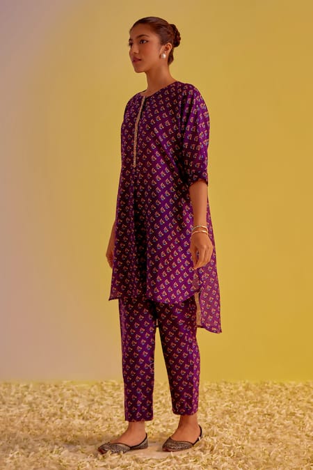 Label Mansi Nagdev Purple Chanderi Printed Floral Round Zainab Digital Kurta Pant Set 