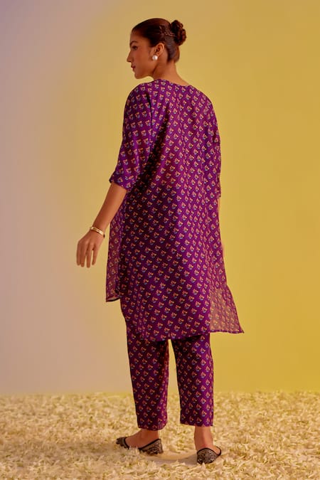 Shop Label Mansi Nagdev Purple Chanderi Embroidery Round Neck Zainab Floral Digital Print Kurta Pant Set at Aza Fashions Shop_Label Mansi Nagdev_Purple Chanderi Embroidery Round Neck Zainab Floral Digital Print Kurta Pant Set _at_Aza_Fashions