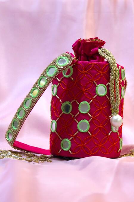 Buy_Feza Bags_Pink Mirror And Thread Juno Work Cylinder Bag 