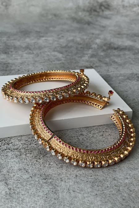 Studio6 Jewels White Imitation Diamonds Kundan Studded Bangle - Set Of 2 Online at Aza Fashions Studio6 Jewels_White Imitation Diamonds Kundan Studded Bangle - Set Of 2 _Online_at_Aza_Fashions
