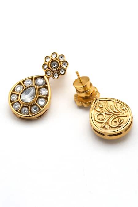 Aulerth X Suneet Varma White Gota Patti Carved Kundan Embellished Earrings Online at Aza Fashions Aulerth X Suneet Varma_White Gota Patti Carved Kundan Embellished Earrings _Online_at_Aza_Fashions